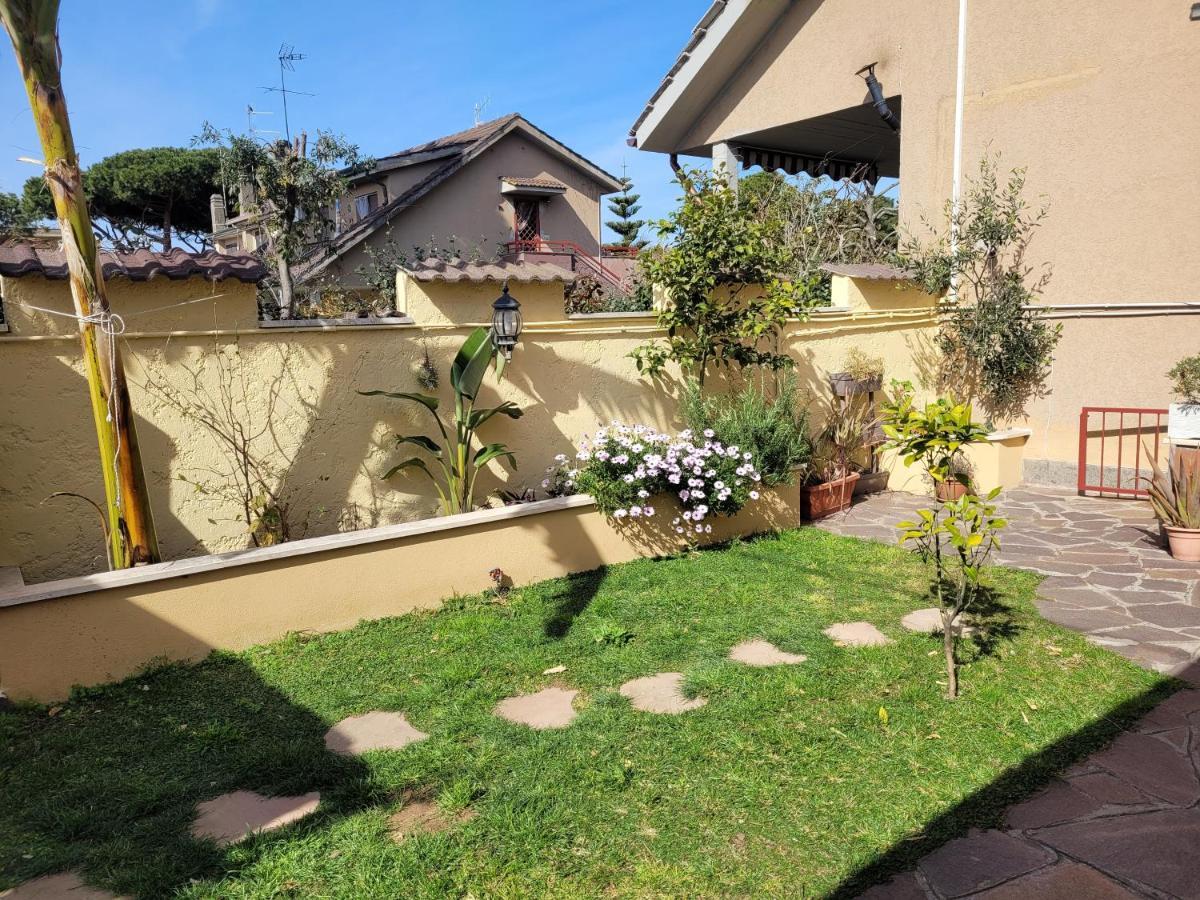 Villa Rimini - Seaview & Roman Holidays Apartments - Garden&Beach 300Mt 安齐奥 外观 照片