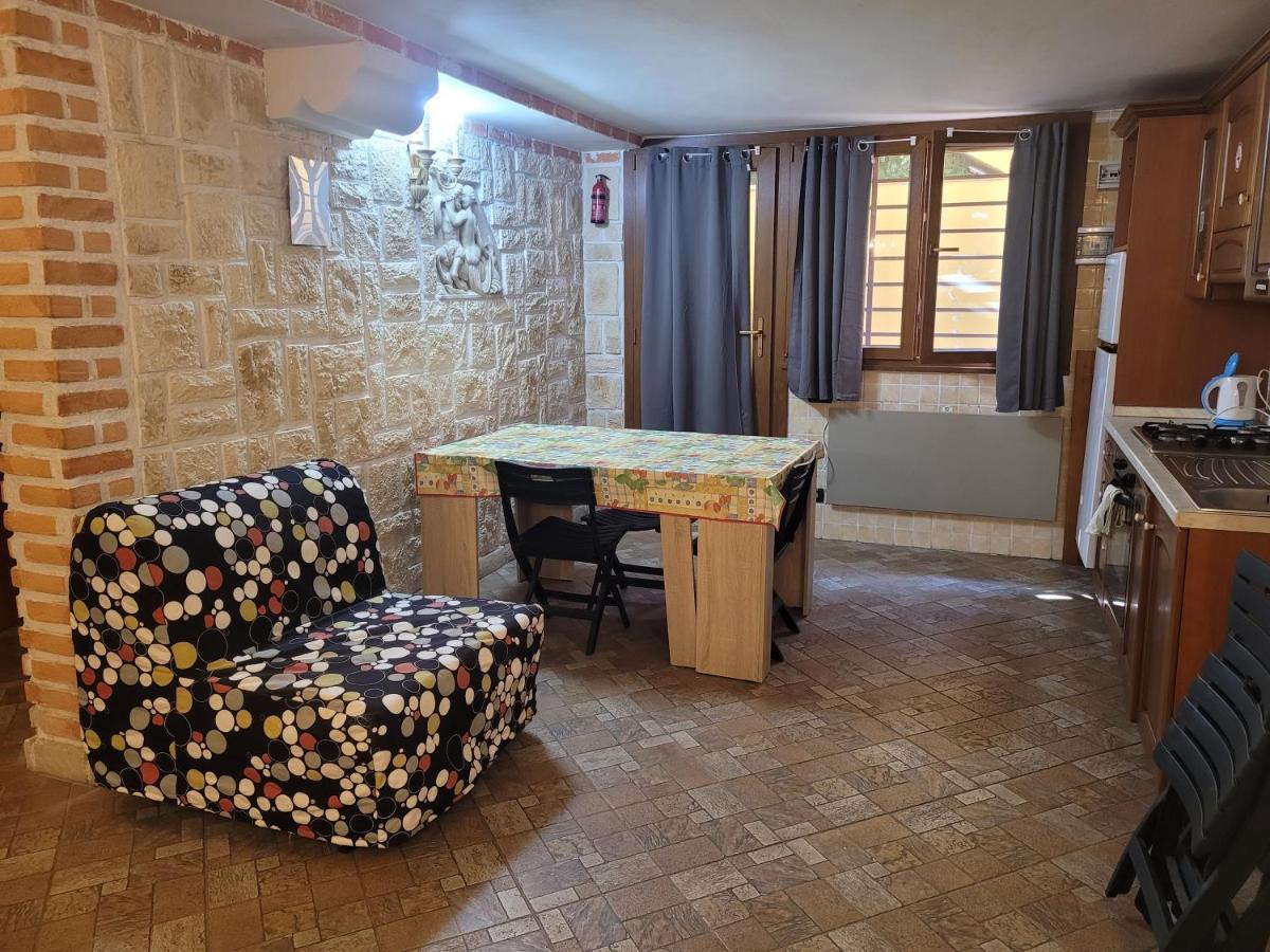 Villa Rimini - Seaview & Roman Holidays Apartments - Garden&Beach 300Mt 安齐奥 外观 照片